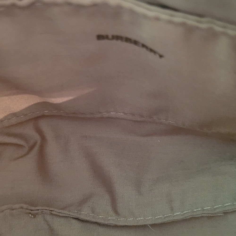 Burberry - Picture 7 of 15